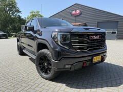 GMC Sierra AT4 6.2L V8 Titanium Rush
