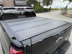 Chevrolet Silverado ZR2 4PLAY 1 bakflip