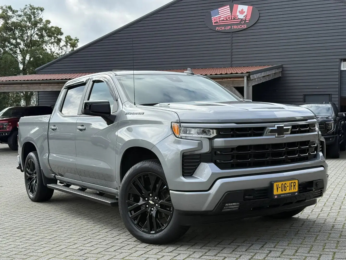 Chevrolet Silverado RST 3.0L L6 Duramax Diesel