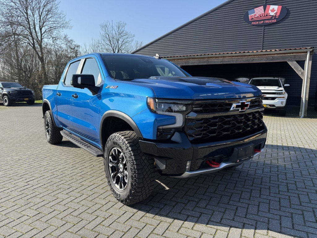 Chevrolet Silverado ZR2 Blauw V8